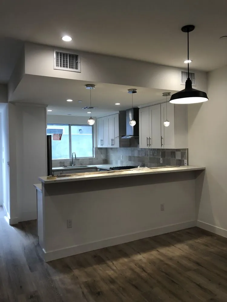 Professional emergency electrical service in Sunland, CA by VoltCalc Electric