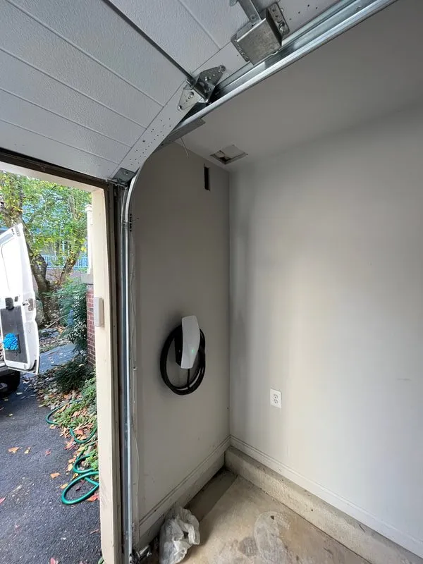 Certified electrician providing outlet and switch repair in , 