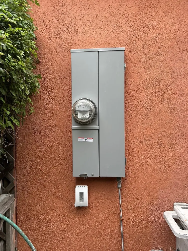 Licensed electrical repair service in Sunland, CA - Voltech Electric