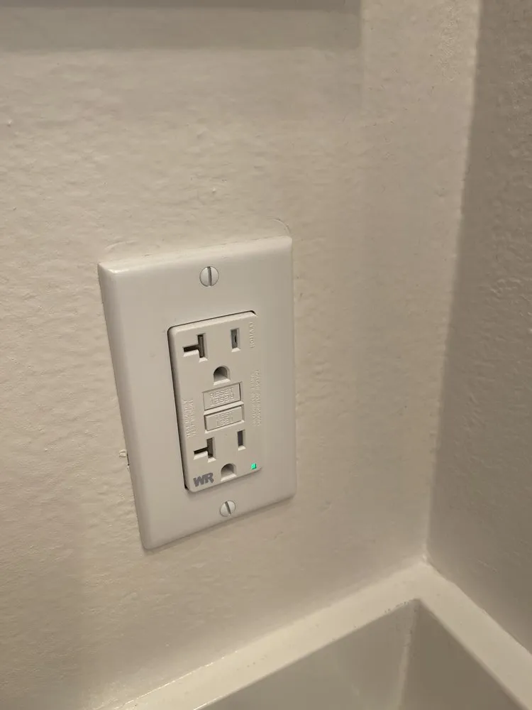 Certified outlet and switch repair service in Sunland, CA - Voltech Electric