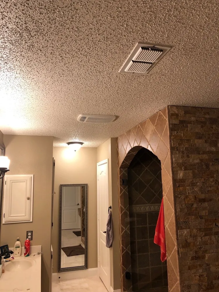 Trusted electrician providing electrical repair in , 