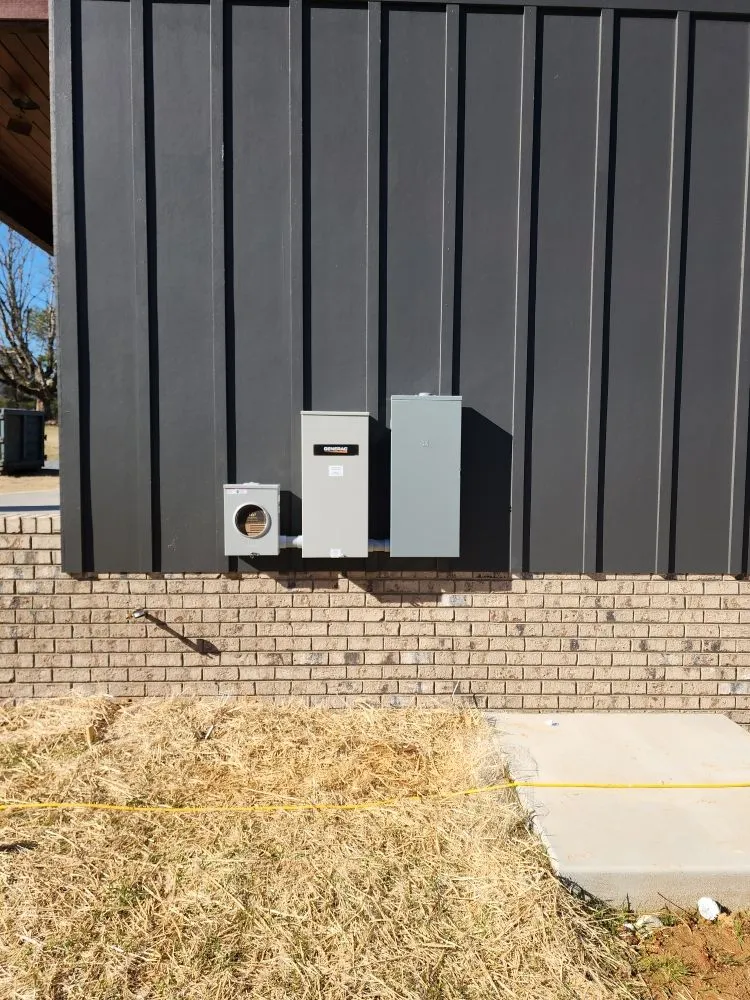 Reliable circuit breaker repair service in ,  - Voltz Electric Company