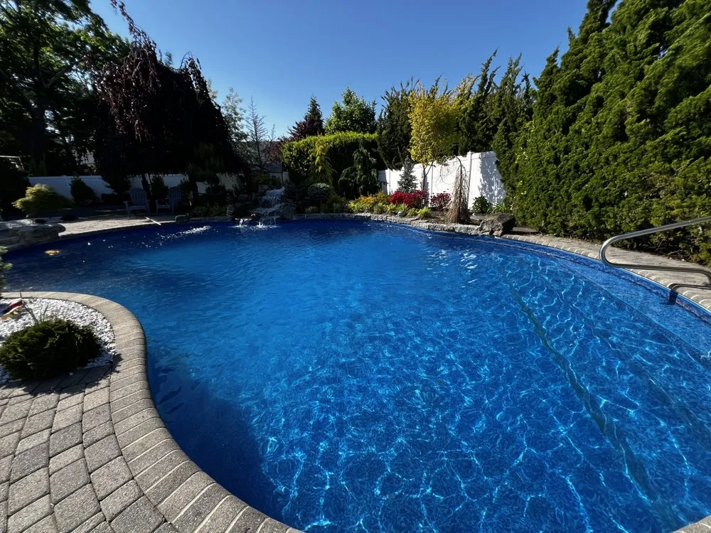 Slide of Vomaz Electric