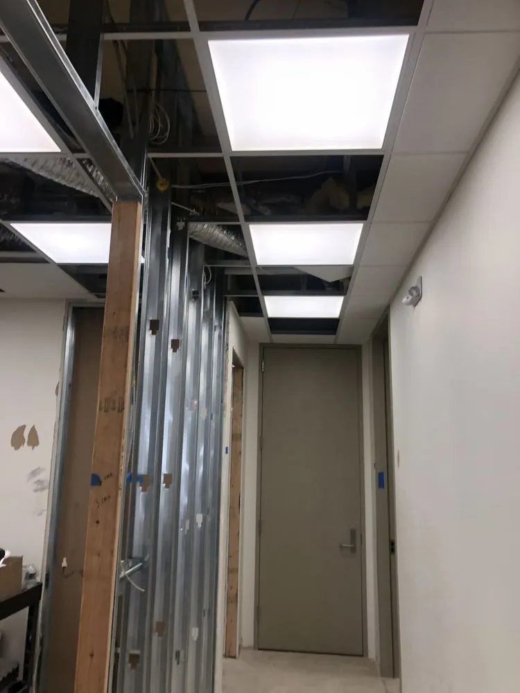 Slide of Vomaz Electric