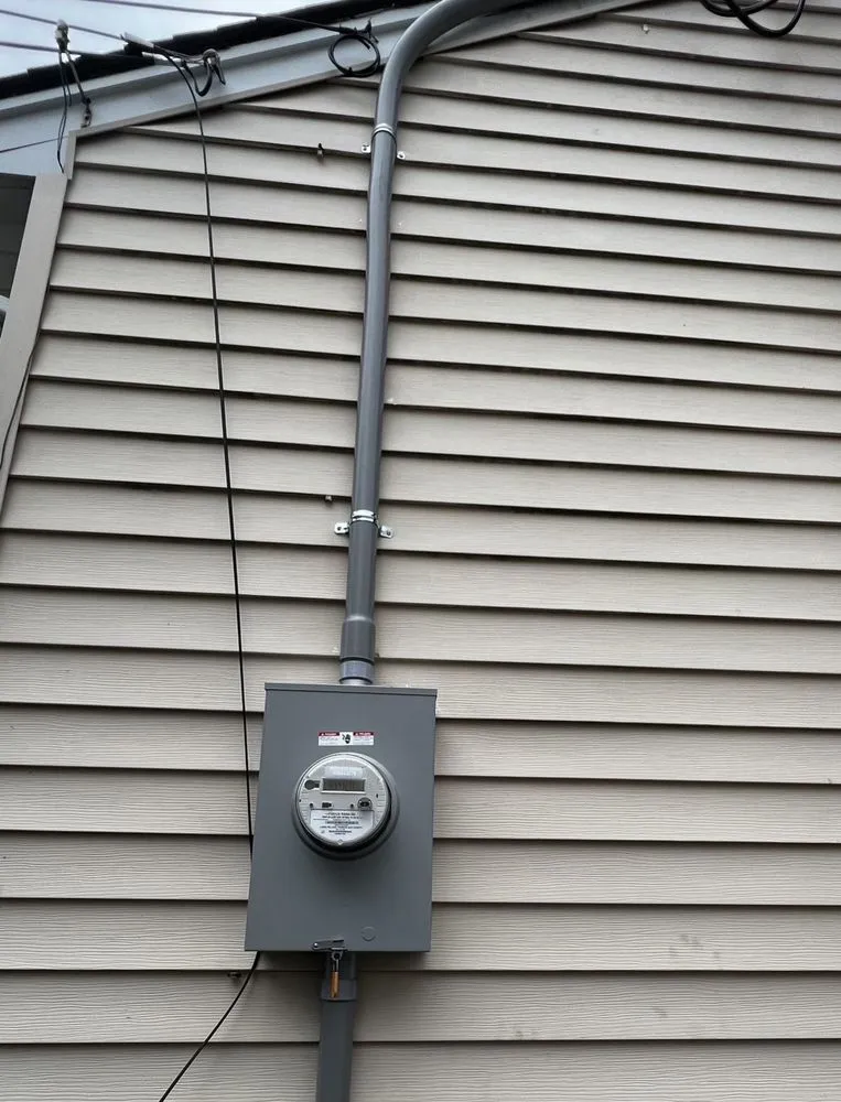 Slide of Vomaz Electric