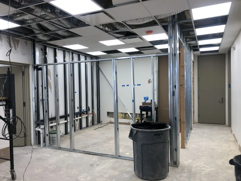 Slide of Vomaz Electric