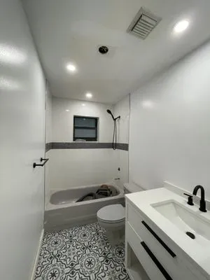 Vorensa Remodeling Logo