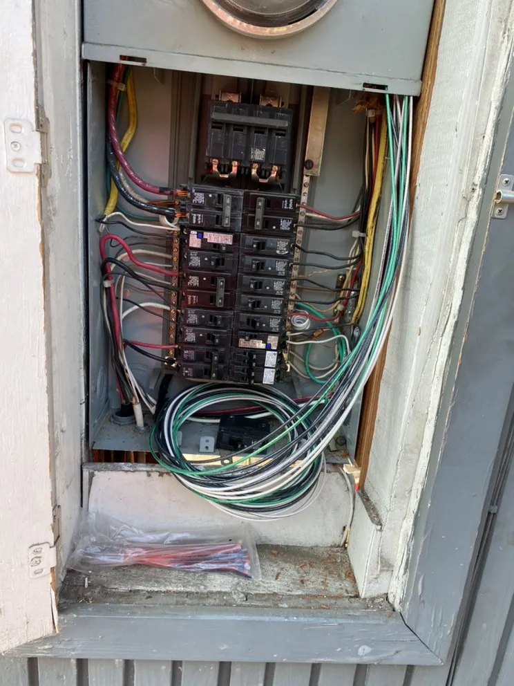 Slide of Vova Electric