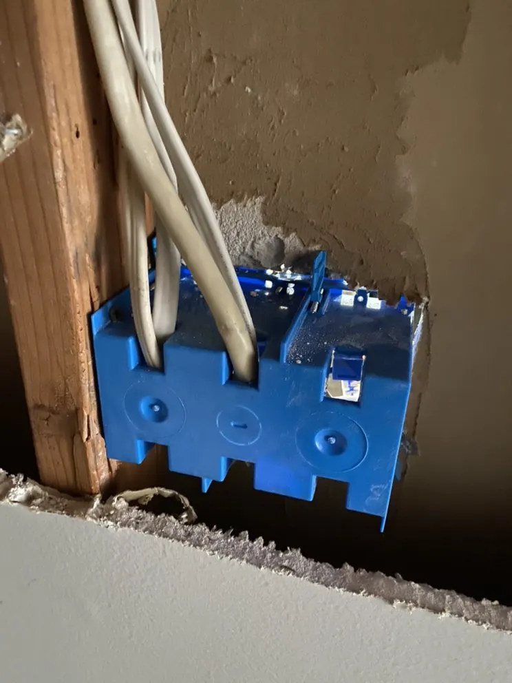 Slide of Vova Electric