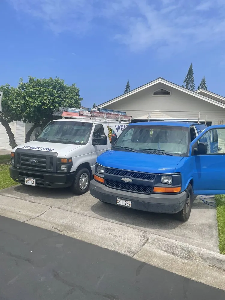 Licensed electrician providing circuit breaker repair in Kailua-Kona, HI - VP Electric