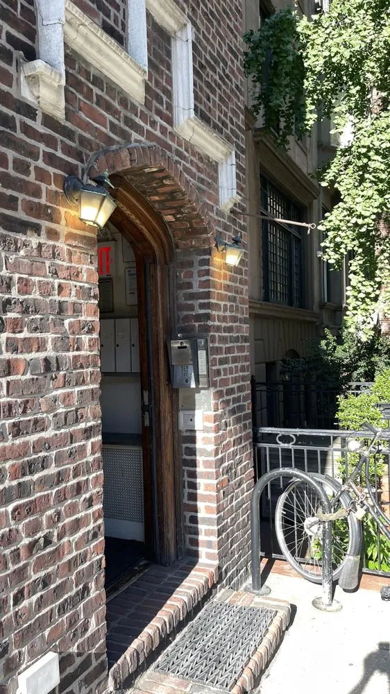 Licensed lighting installation service in ,  - VR Electrical Corp