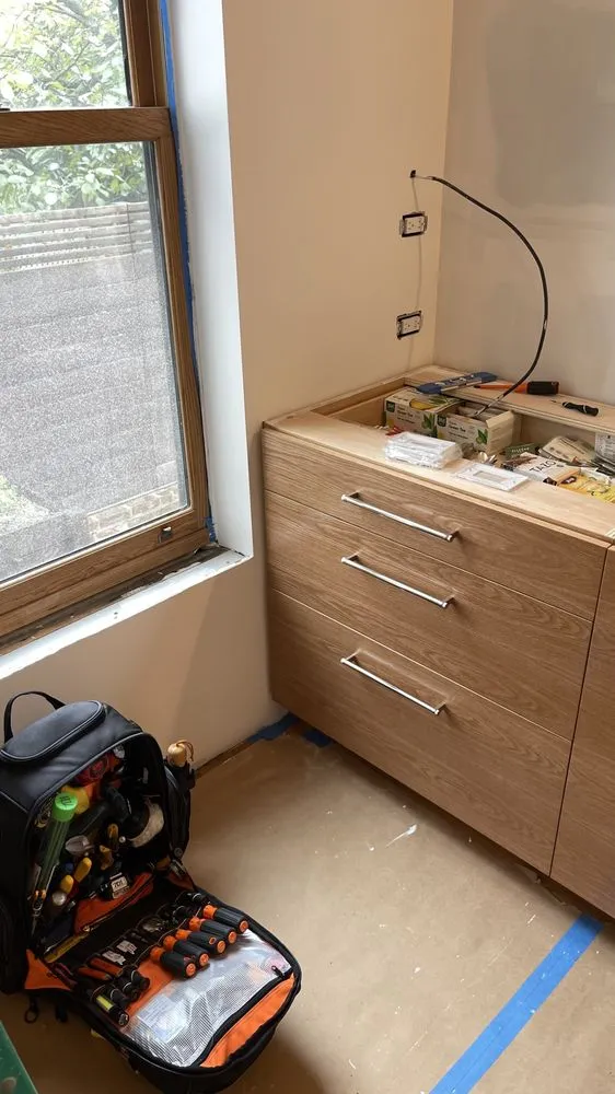 Licensed electrician providing lighting installation in , 