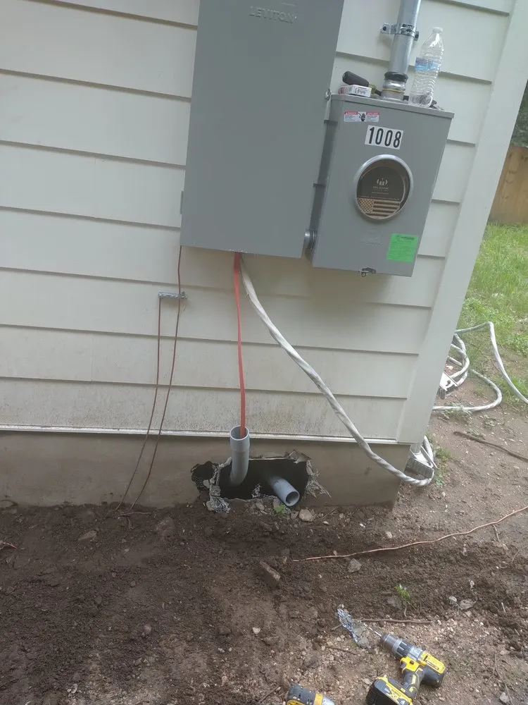 Professional circuit breaker repair in Del Valle, TX by VS Pro Electric