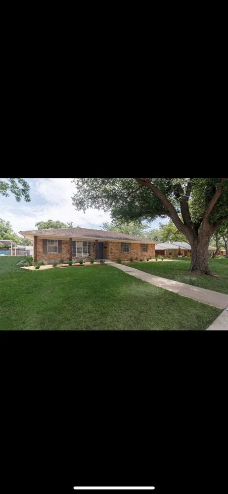 Slide of V&V Home Renovations