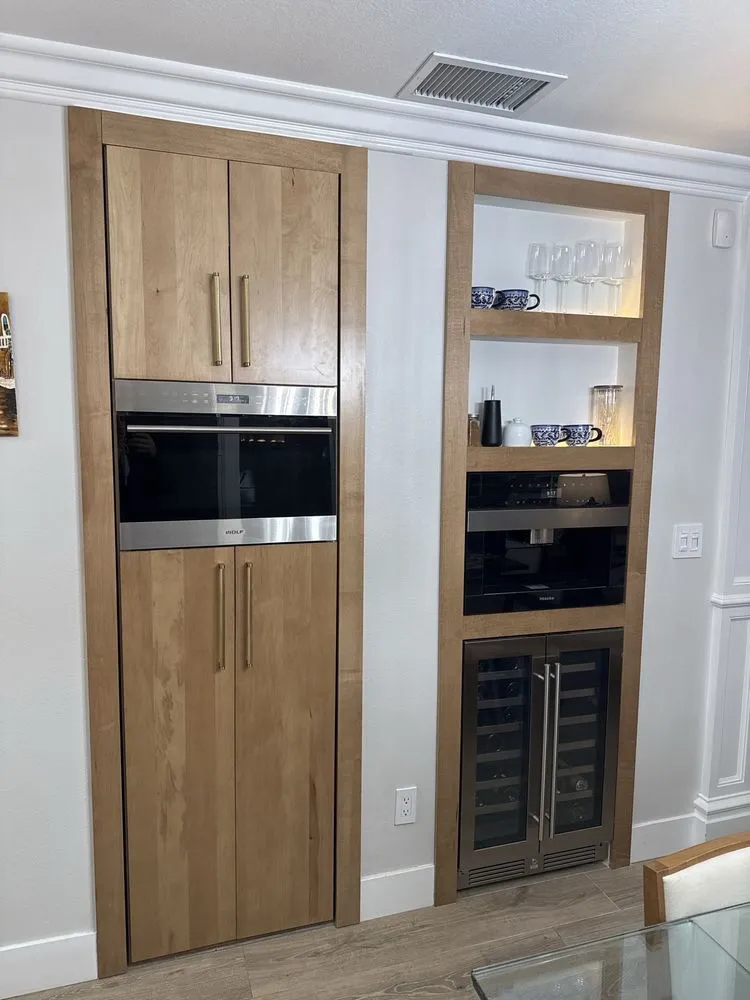 Slide of VYV service