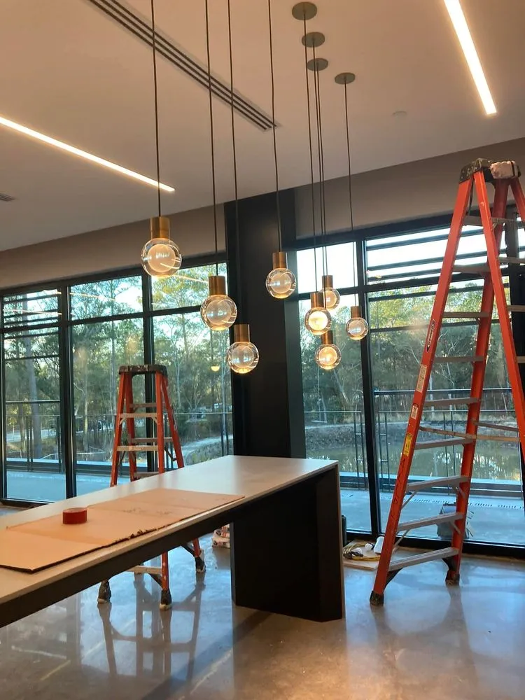 Slide of W & W Electrical Services