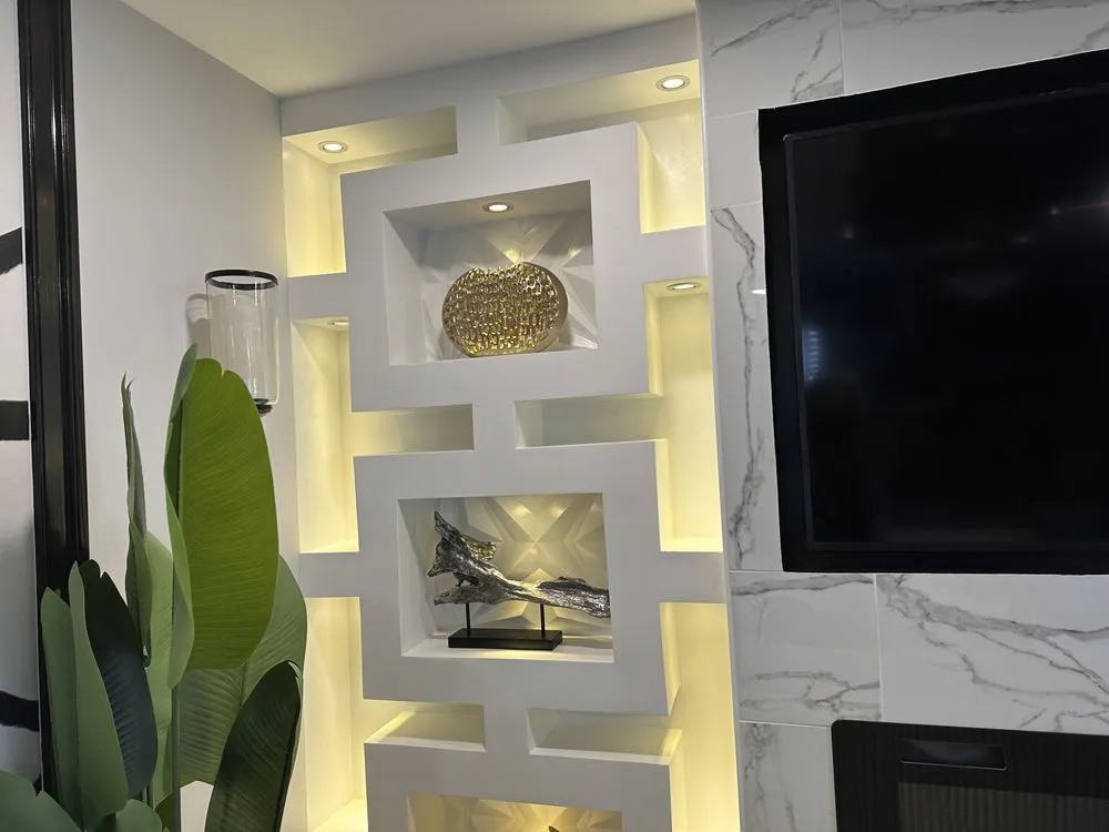 Slide of W Lopez Construction