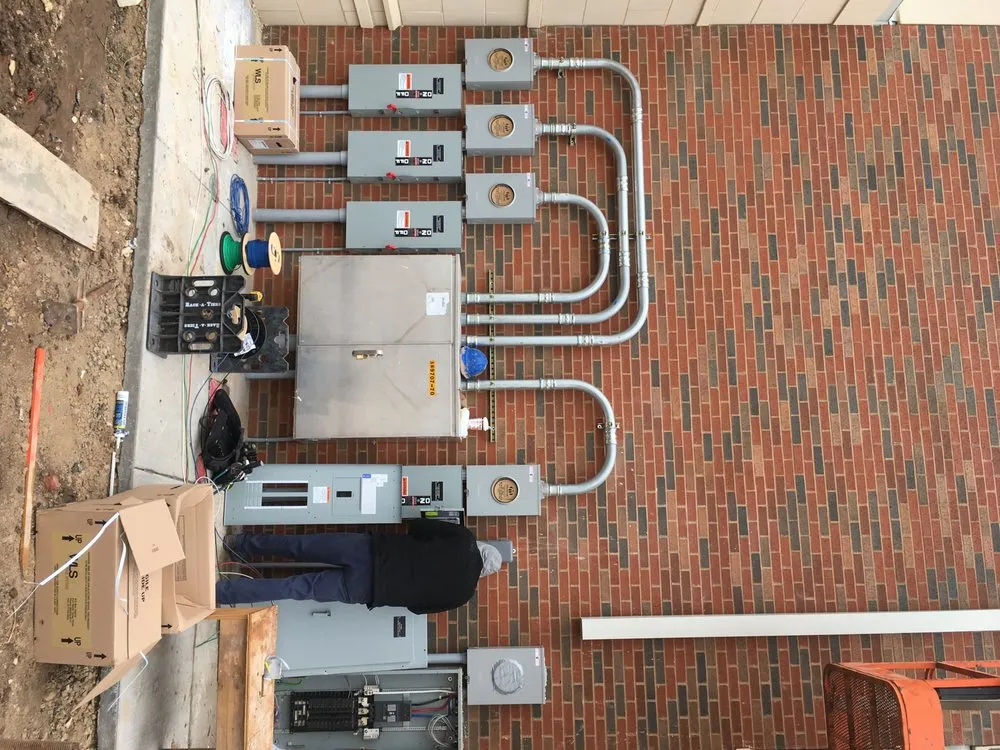 Affordable circuit breaker repair experts serving ,  - Wade Electric