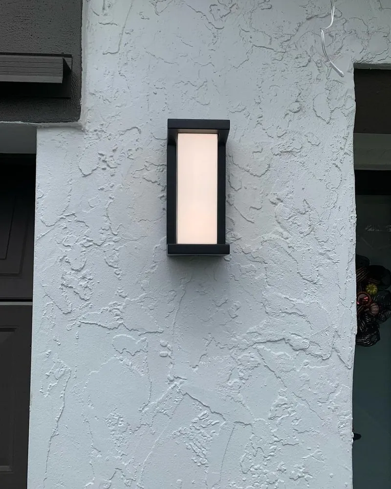 Slide of Walnut 24 Hour Electrician