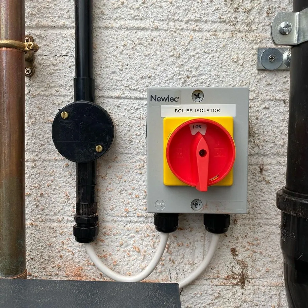 Slide of Walnut Emergency Electrician