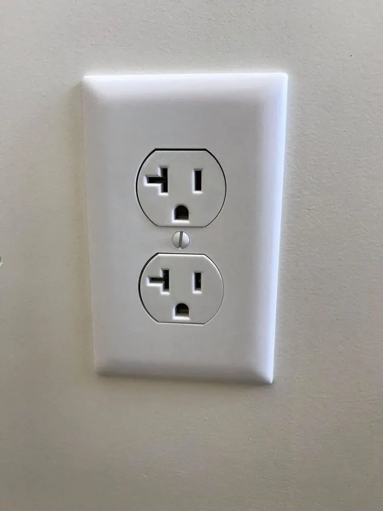 Slide of Walteria Licensed Electrician