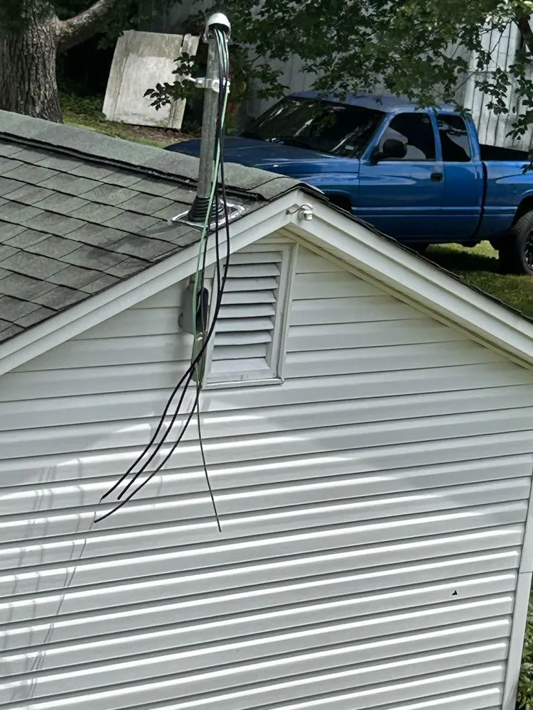 Slide of Walt’s Electric, Renovation and Remodeling