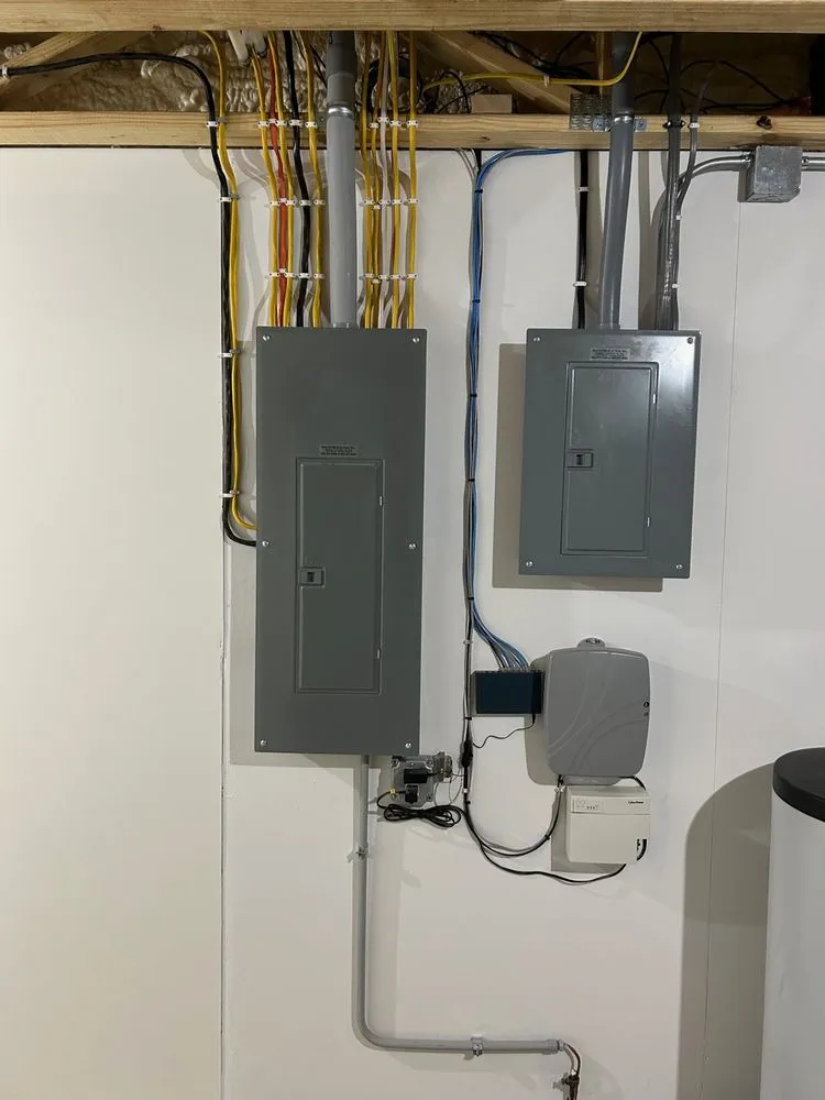 Certified panel upgrade experts serving Hawkeye, IA - Walvatne Electric