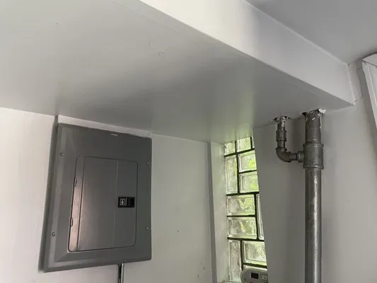 Warren Johnson Electric Logo