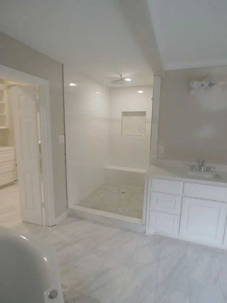 Certified electrician providing emergency electrical service in ,