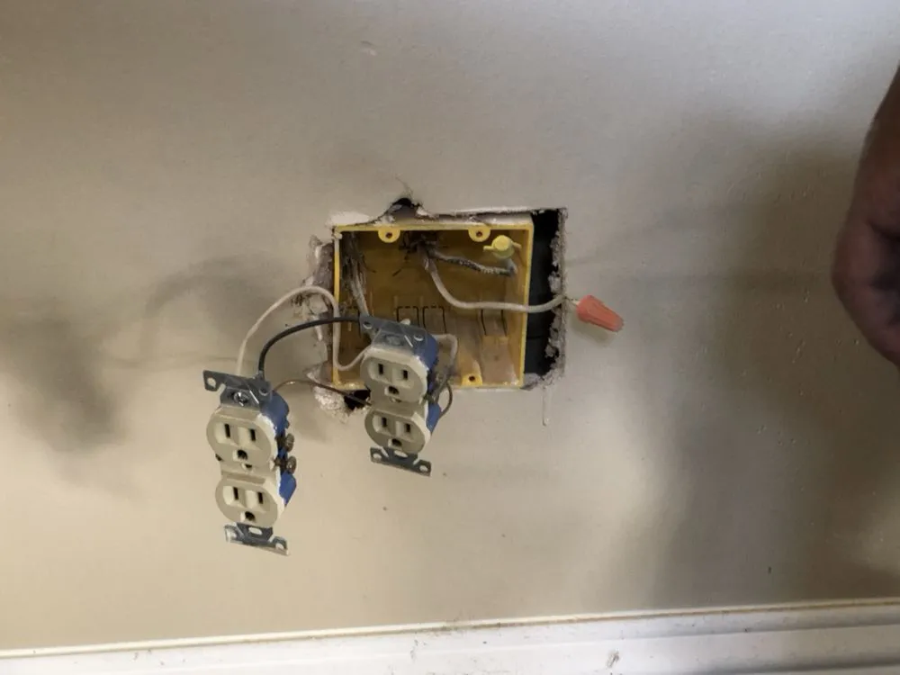 Affordable outlet and switch repair experts serving Woodland, CA - Washington Interior Home Solutions