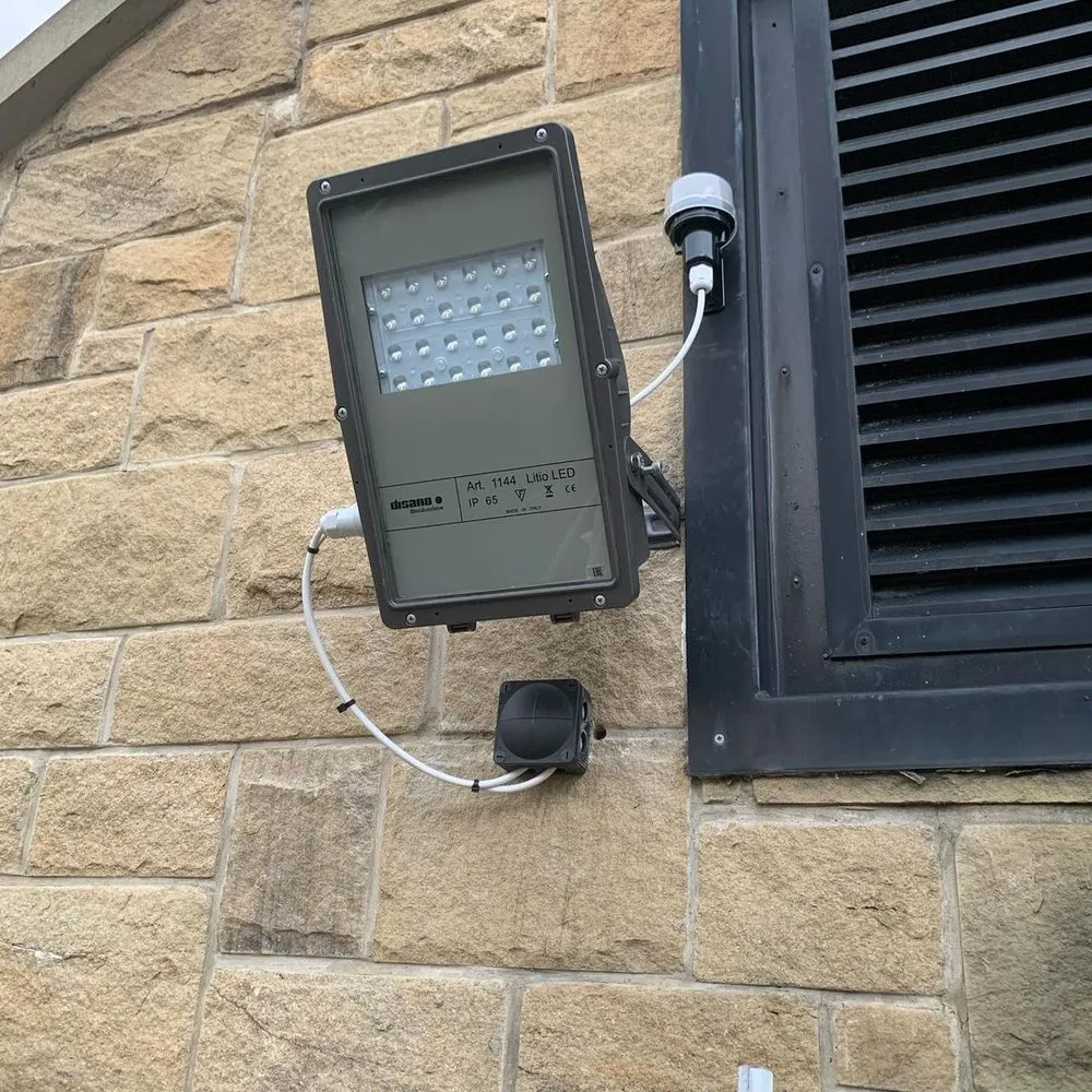 Slide of Washington St Electrician