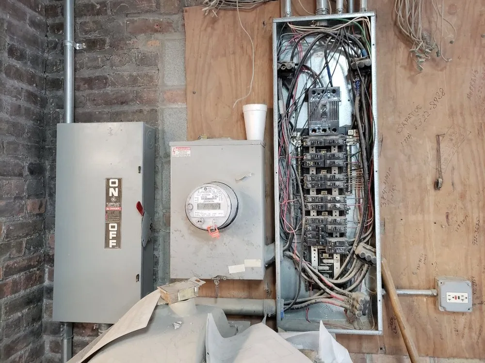 Emergency outlet and switch repair in Trout Valley, IL by Wat Electric