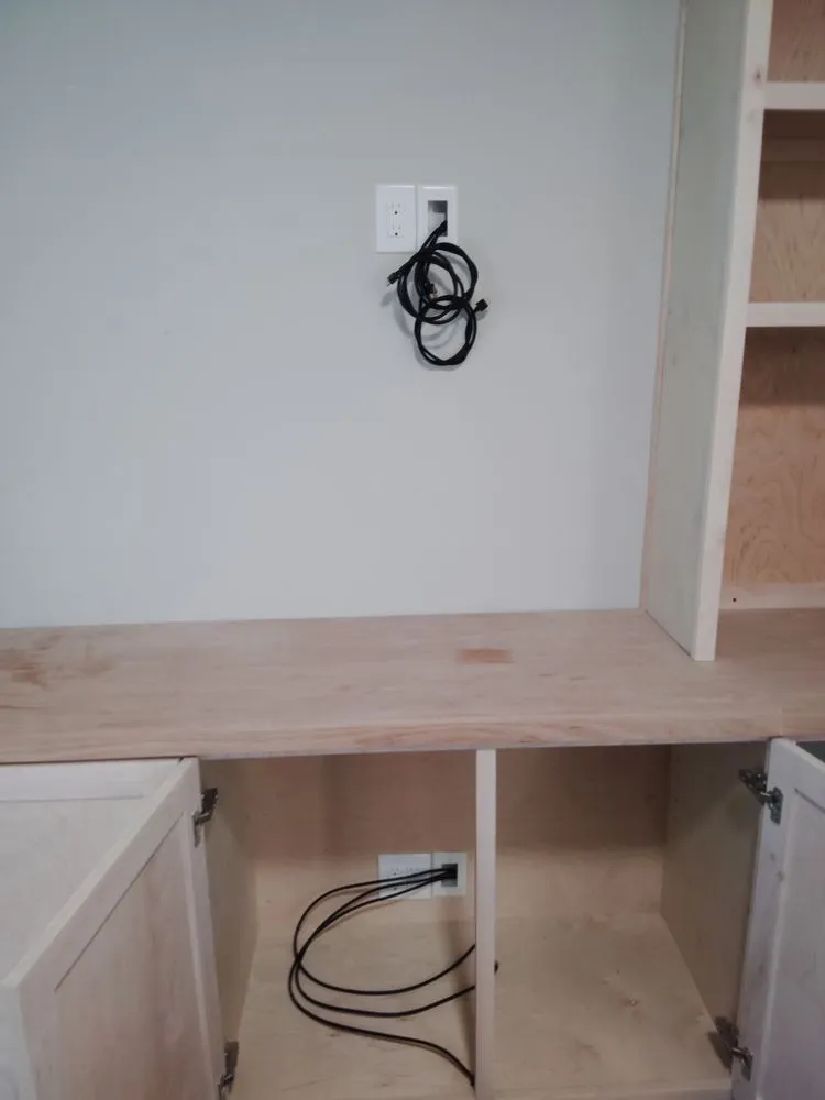 Affordable electrician providing wiring installation in , 