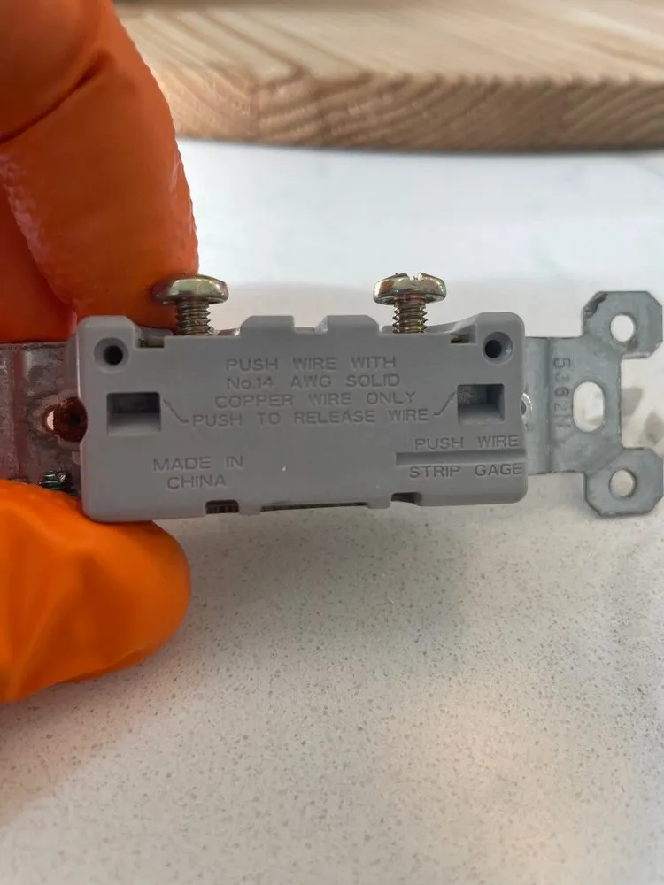 Professional electrician providing electrical repair in Hollywood, MD - Wathen's Electric