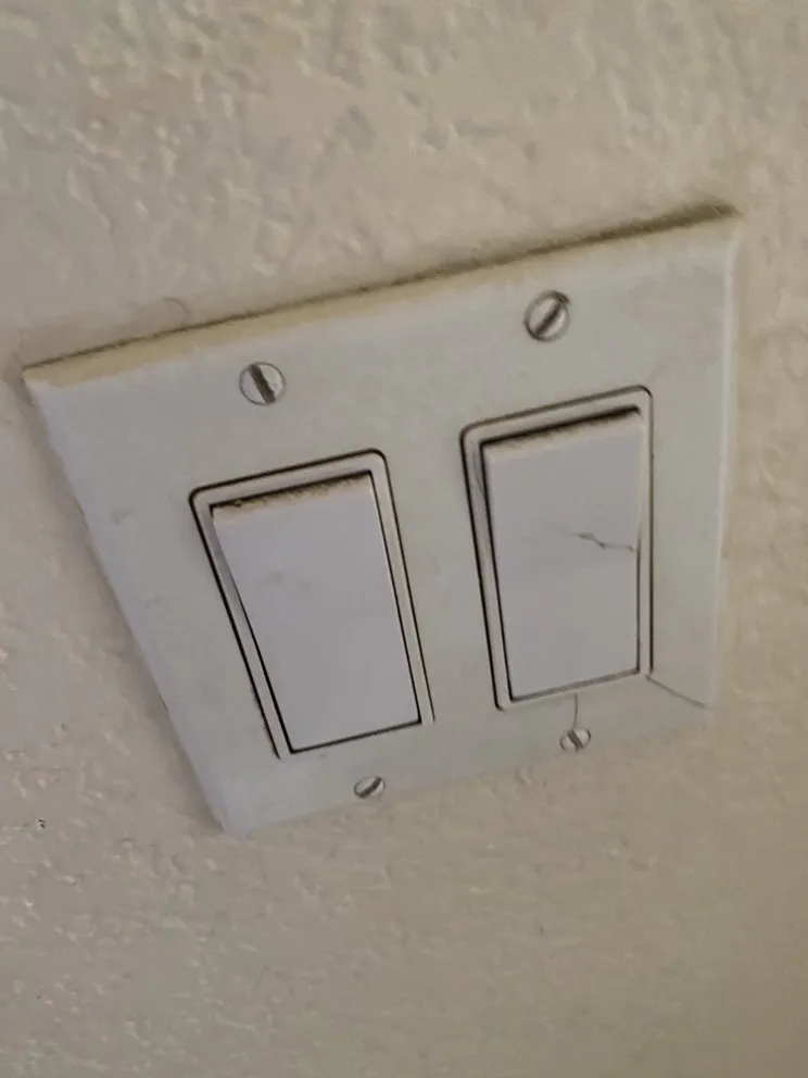 Slide of Watt-Up Electric