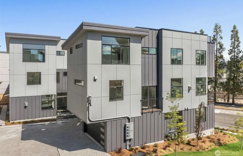 Slide of Watts Up Electric