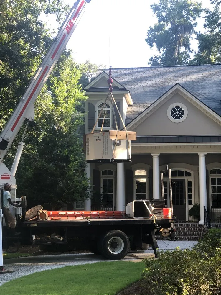 Certified electrician providing electrical repair in , 