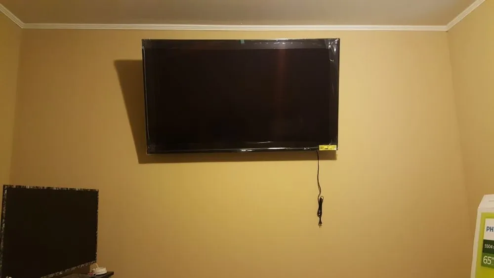 Slide of Wayne's Electrical and Handyman Services