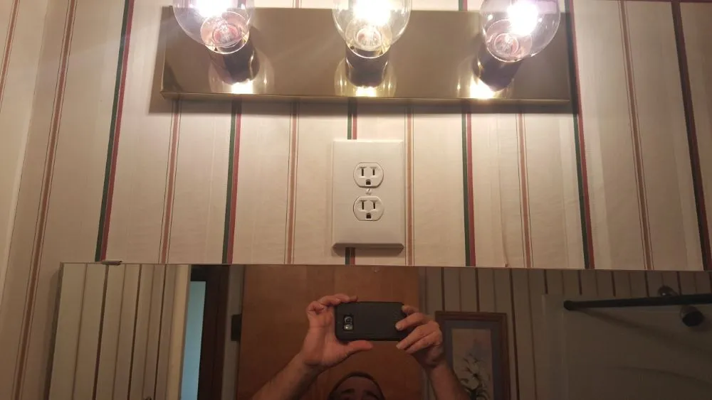 Expert electrician providing wiring installation in , 