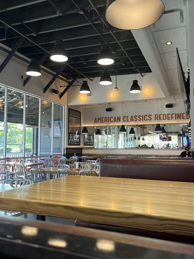 Trusted wiring installation in , by WCI Electric