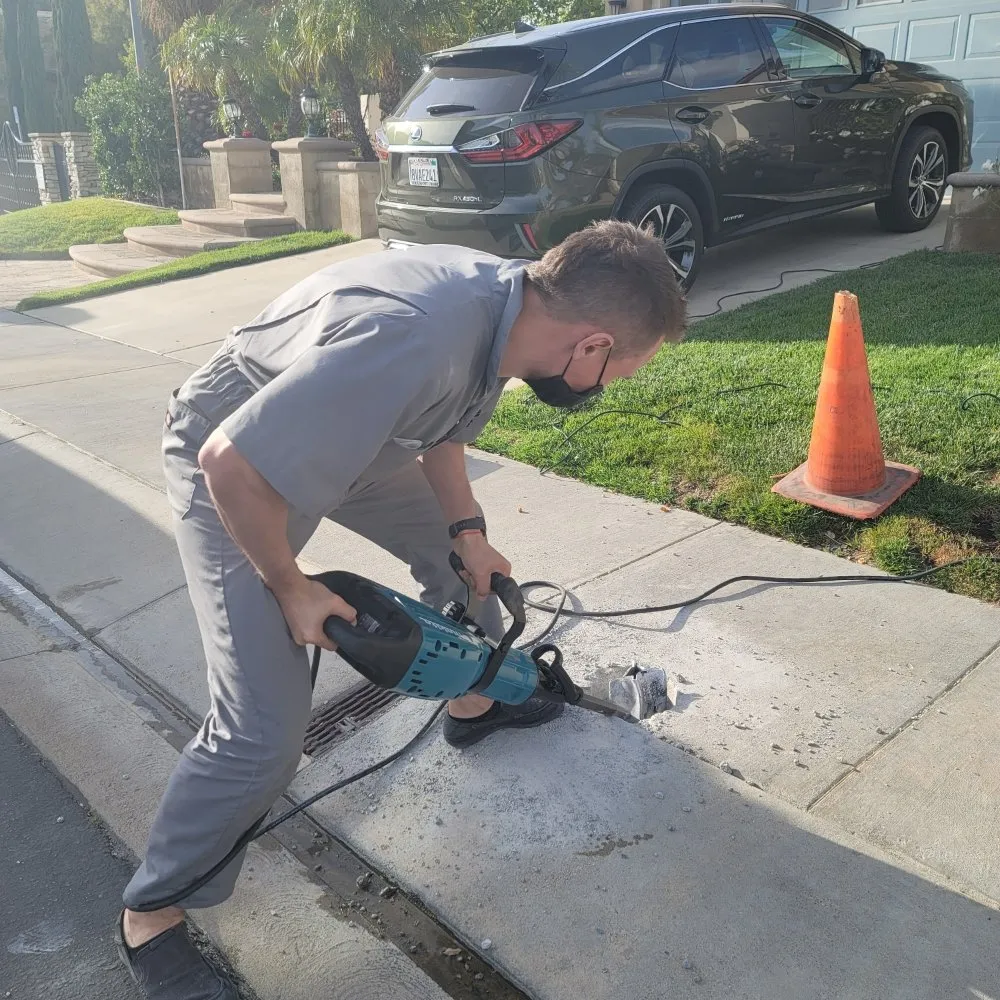 Emergency outlet and switch repair experts serving Reseda, CA - WealFull