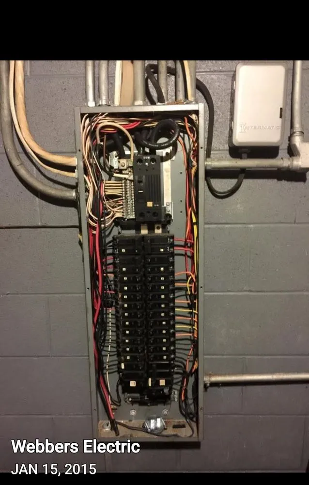 Certified electrical service for homes in lighting installation,  by 