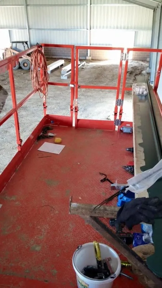 Certified electrical service for homes in lighting installation,  by 