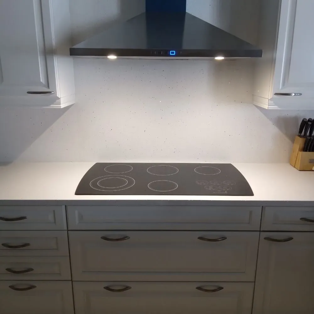 Reliable electrician providing circuit breaker repair in ,