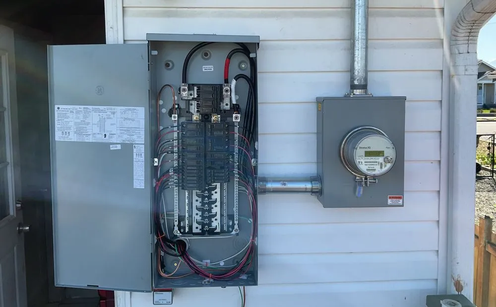 Emergency electrician providing outlet and switch repair in , 