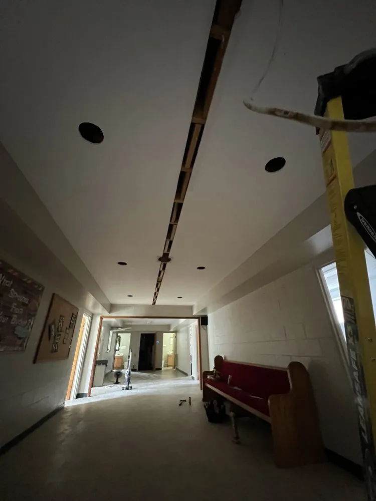 Emergency electrician providing wiring installation in Hartford, TN - Wes Electric
