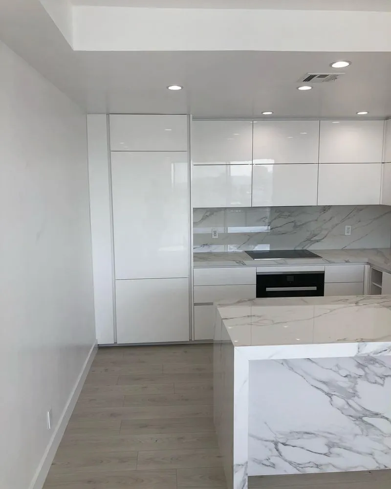 Slide of West Beyer Emergency Electrician