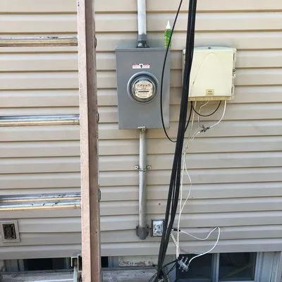 West Dallas Electrician Service Logo