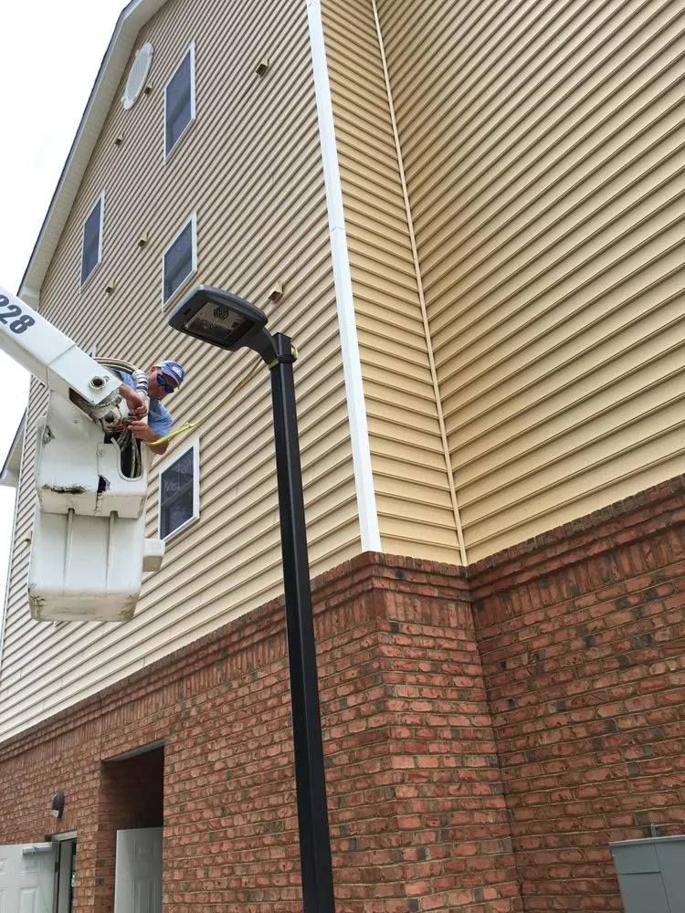 Emergency electrician providing outlet and switch repair in Yorktown, VA - West Electric Inc