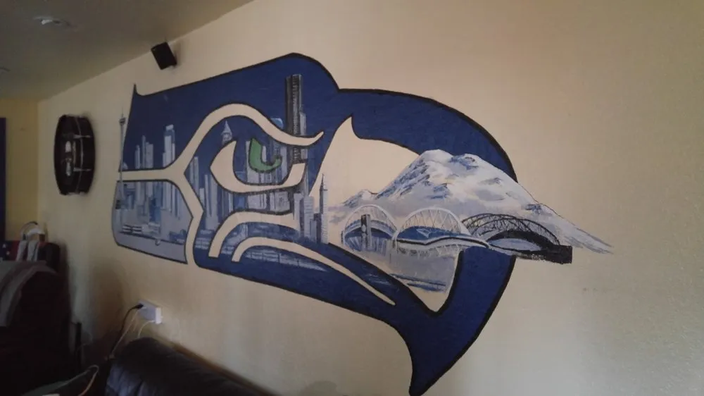 Licensed electrician providing circuit breaker repair in , 